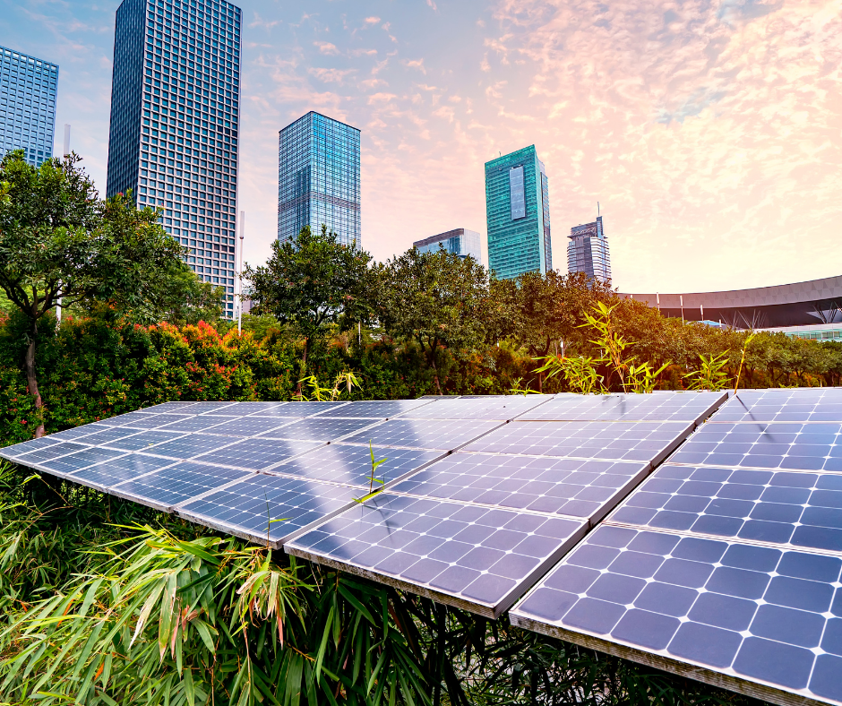 Jakie korzyści przynosi instalacja fotowoltaiczna z magazynami energii w biznesie?